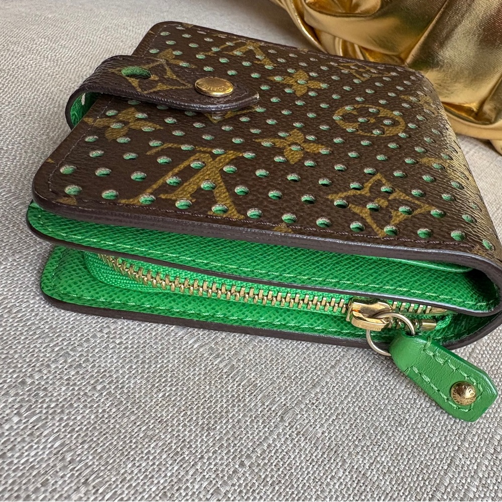 Louis Vuitton Brown and Green Perforated Wallet - Picture 5 of 8